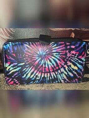Colorful Tie-Dye Zip Wallet